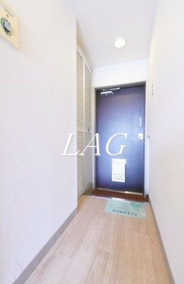 【玄関】 | トップ明大前第３ | 玄関です。