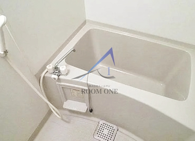 メゾン・コンフォールの浴室|お風呂です。