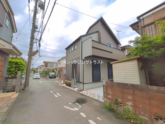 仲介手数料無料　所沢市北所沢町　新築戸建　全１棟の前面道路含む現地写真