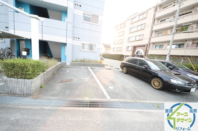 アネックス西明石の駐車場
