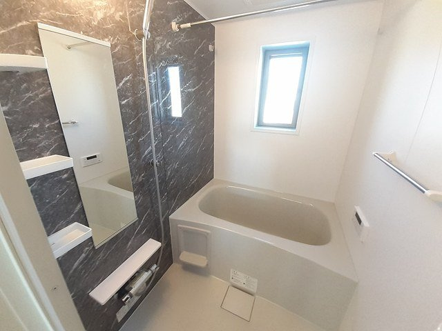 ブラン　ミュール　筑前Ⅲ番館Ｂの浴室|日々の疲れを癒すお風呂付です