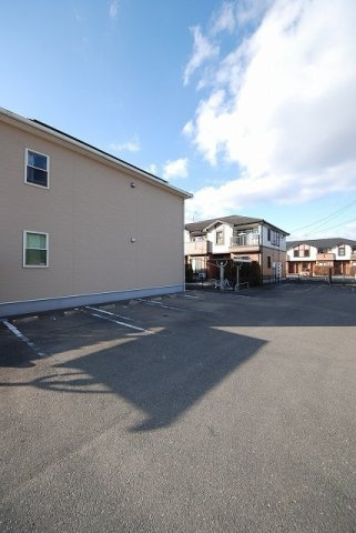 コータ・コートイデⅡの駐車場|駐車スペースもあります