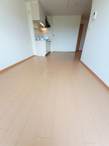 コータ・コートイデⅡの居間・リビング|ゆったりとしたリビングです