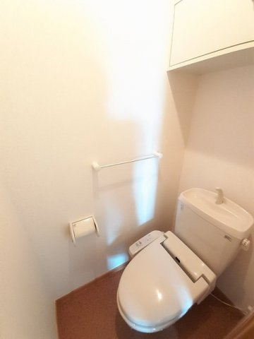 コータ・コートイデⅡのトイレ|清潔感のあるトイレです