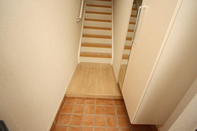 ブラン　ミュール　筑前Ⅱ番館の玄関|明るい玄関です