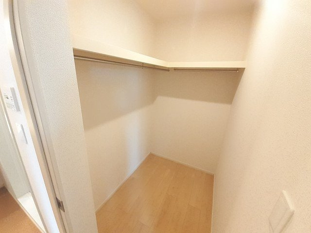 ノーヴァ　ＥＡＳＴの収納|大きなものも収納できそうです