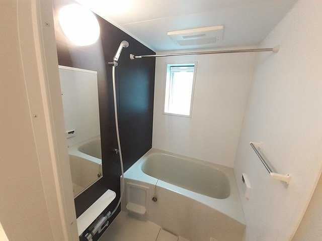 ノーヴァ　ＥＡＳＴの浴室|ゆったり過ごせるお風呂です