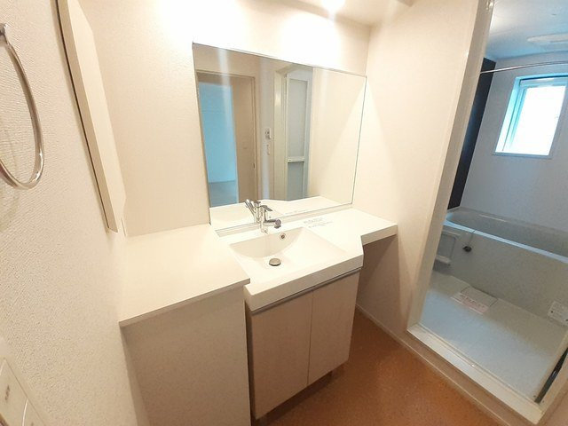 ノーヴァ　ＥＡＳＴの洗面所|コンパクトで使いやすい洗面所