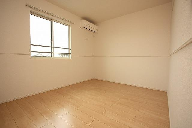 ウィステリア　ヴィラⅢの内装|内装は落ち着いています