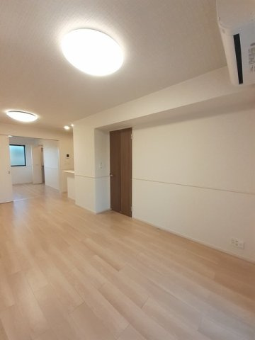 ラ・メゾン　ボヌールの居間・リビング|ゆったりとした居間です