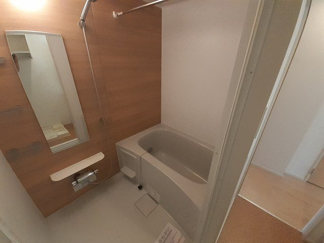アレグリア　五番館の浴室|コンパクトで使いやすいお風呂です