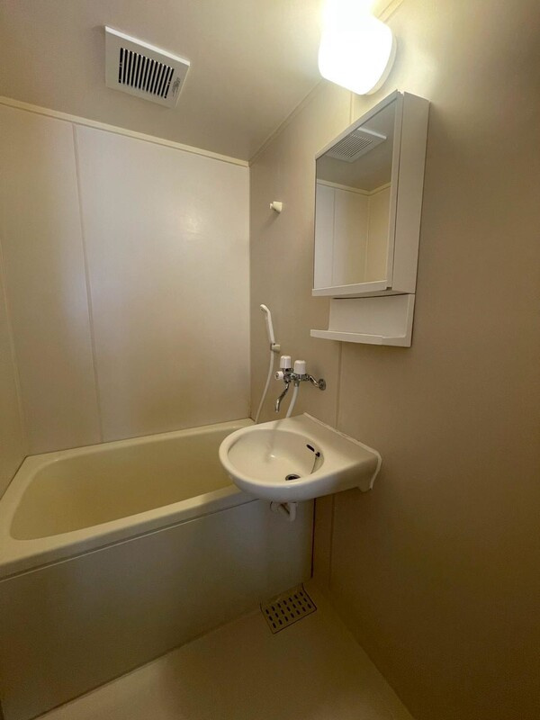 メゾンビガの浴室