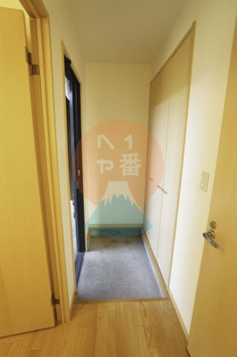 【玄関】 | アドニスII | 毎日通る玄関はこちらです　※参考写真です