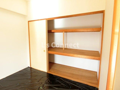 【設備】 | グラスランド２１ | 和室には１間半の押入があります。