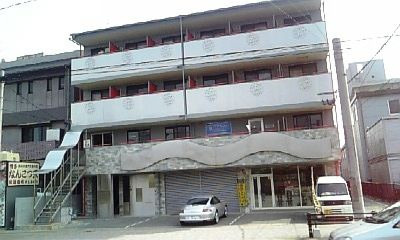 サンインクリース吉塚の外観