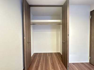 【洋室】 | TORISIASメソン | 北側洋室収納