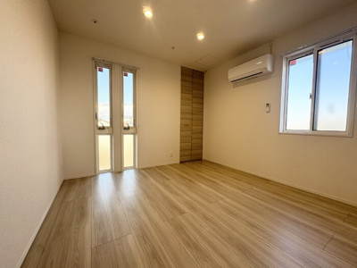 【洋室】 | TORISIAS東今泉 | 洋室（別角度）