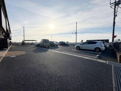 【駐車場】 | ロイヤルテラス Ａ | 駐車場