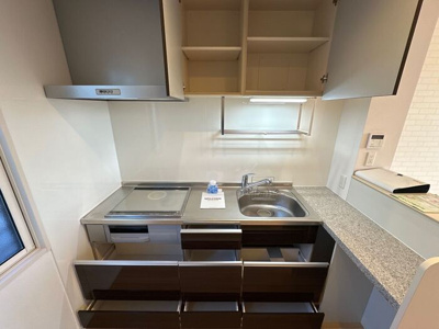 【キッチン】 | ロイヤルテラス Ａ | キッチンの収納