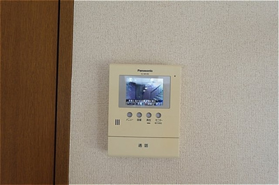 【設備】 | セジュールＵＥＳＡＷＡ Ｄ | 録画機能付きカラーモニターインターホン
