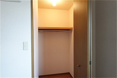 【洋室】 | セジュールＵＥＳＡＷＡ Ｄ | 洋室・ウォークインクローゼット