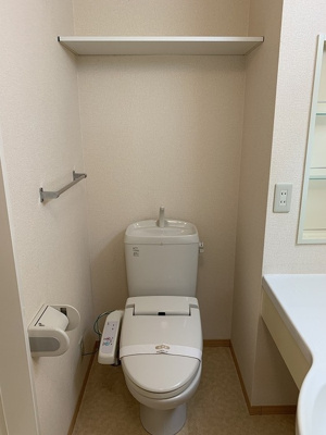 【トイレ】 | ニュービラーズ | 温水洗浄暖房便座付き