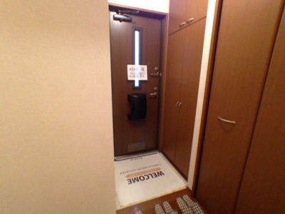 【玄関】 | ウィルモア鶴 Ｃ | トールサイズのシューズボックス