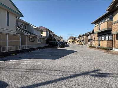 【駐車場】 | ウィルモア鶴 Ｃ | 駐車場