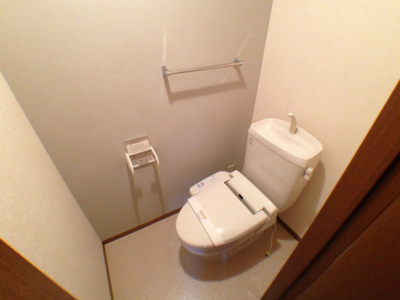 【トイレ】 | ウィルモア鶴 Ｃ | 温水洗浄暖房便座のトイレ