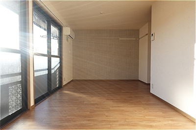 【居間・リビング】 | ネオ・アヴァンセ五代 伍番館 | ＬＤＫ