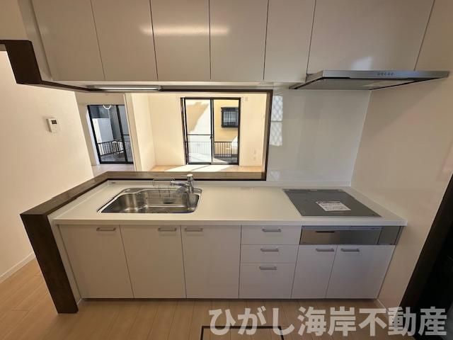 茅ヶ崎市赤羽根　　中古戸建のキッチン|新規リフォーム完了！　システムキッチン