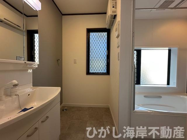 茅ヶ崎市赤羽根　　中古戸建の脱衣所|新規リフォーム完了！　脱衣スペース