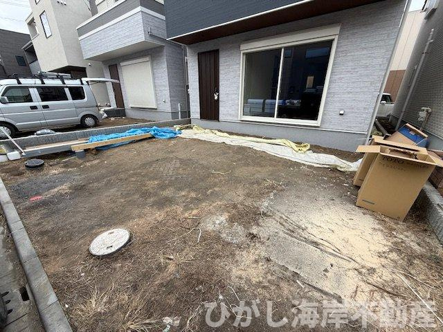 茅ヶ崎市松が丘1丁目　新築戸建　全9棟の駐車場|2月20日撮影　外構工事中　駐車スペース