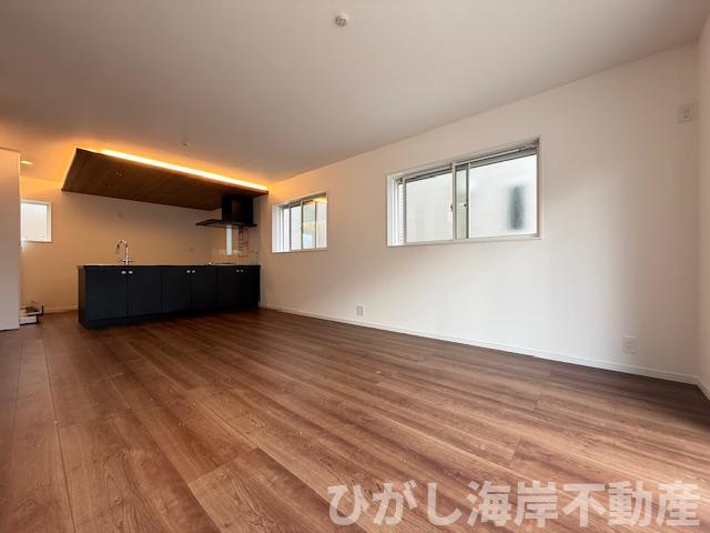 茅ヶ崎市松が丘1丁目　新築戸建　全9棟の居間・リビング|18帖　LDK