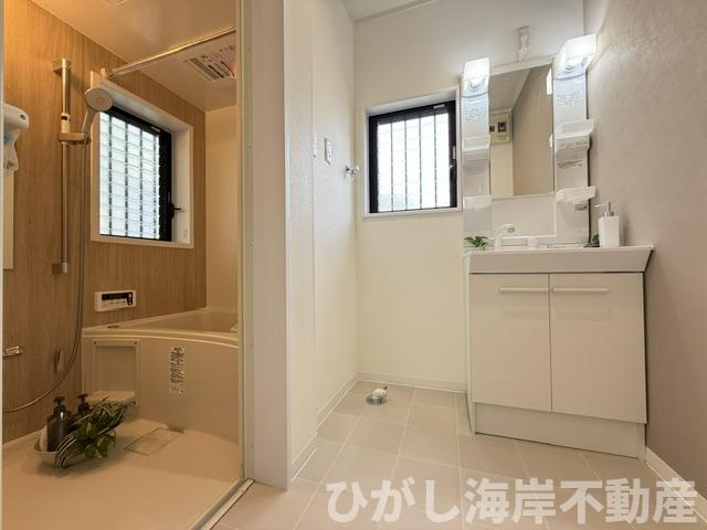 茅ヶ崎市室田２丁目　中古戸建の脱衣所|新規リフォーム完了！　脱衣スペース