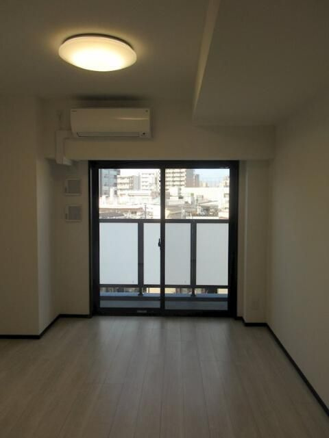 プロスタイルウェルス南千住メディフィスの居間・リビング