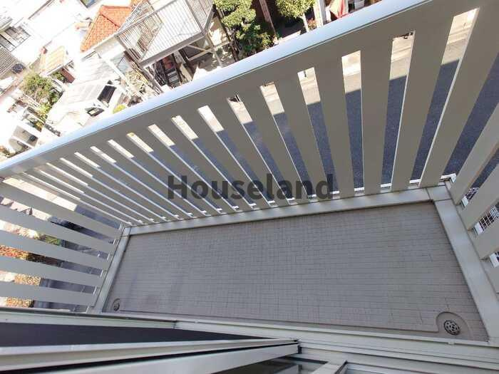 エミネンス・ジュンのバルコニー