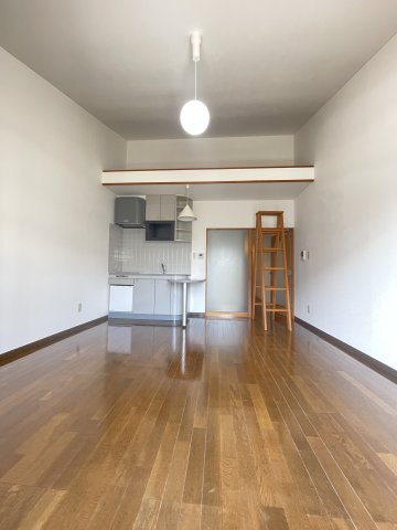 グリーン・ヴィラの居間・リビング|※画像は同物件別室になります。