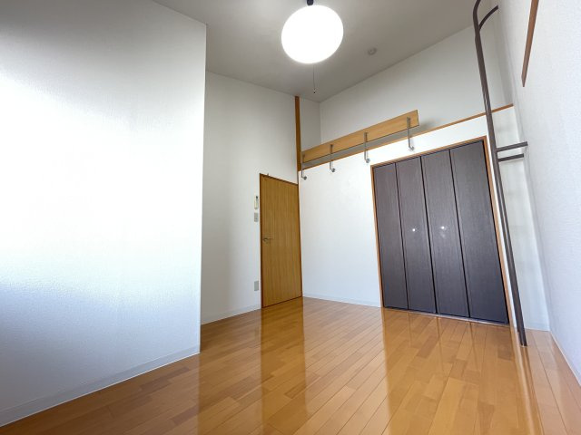 グリーン・ヴィラの寝室|※画像は同物件別室になります。