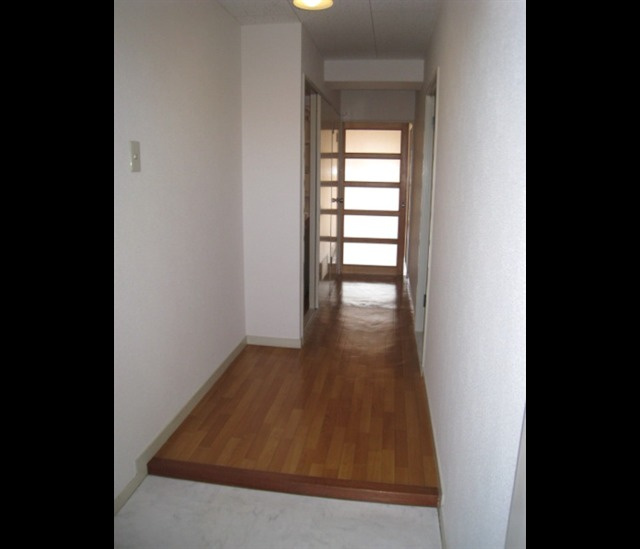 第２奥村ハイツの玄関