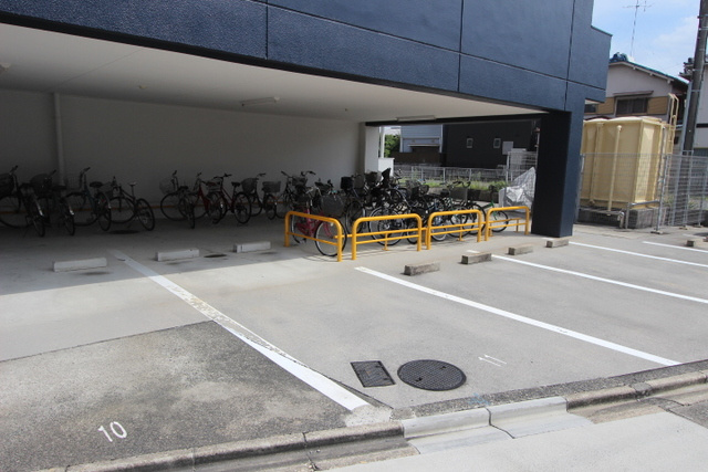 第２奥村ハイツの駐車場