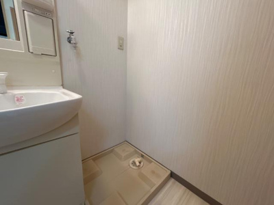 【洗面所】 | ヴィラ・コンフォースⅠ番館 | 洗濯機置場