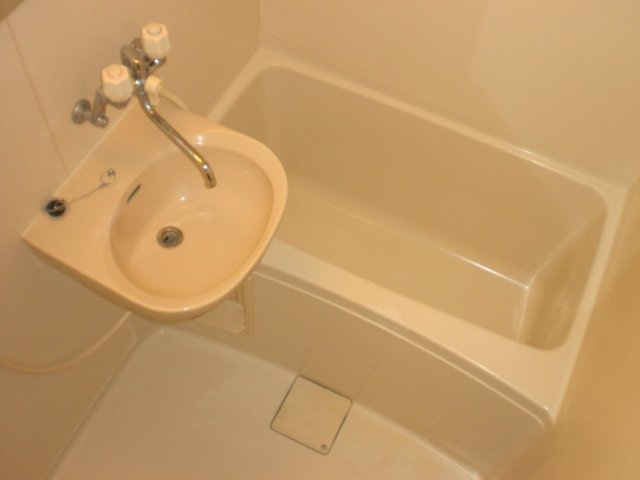 レオパレスＭ・Ｓ・Ｔの浴室