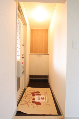 収納付き玄関