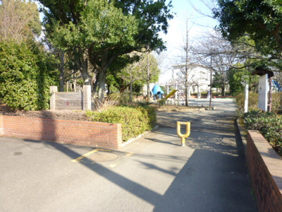 駒寄公園まで280ｍ