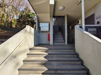 建物入口