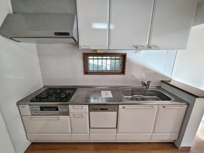 *食器洗浄機は設備ではありません。