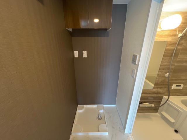 アジュールのその他|洗濯機置場