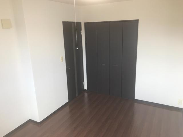 リリー・オブ・ザ・バレーの内装|洋室