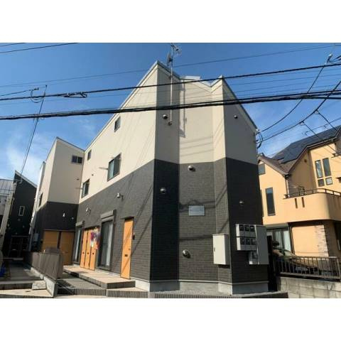 足立区舎人５丁目のアパート